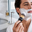 The Shaving Co. BLACK BRUSH AND STAND (Brocha Negra y Base Metal)